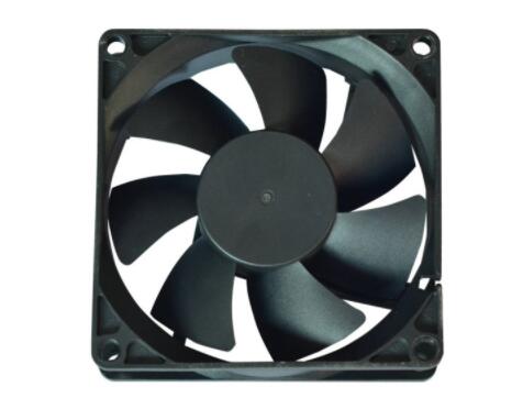 直流散熱風扇3.jpg 直流散熱風扇3.jpg